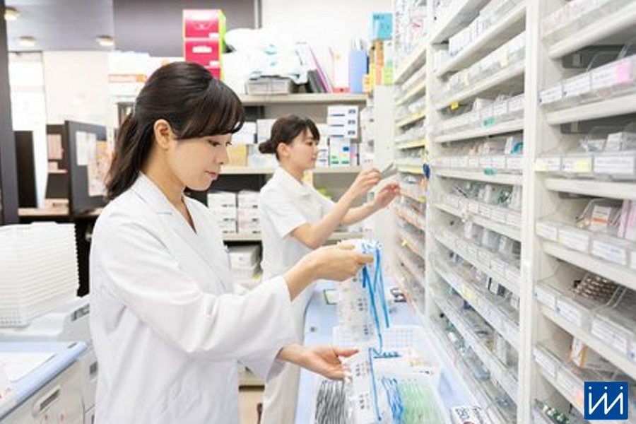 期間限定の調剤事務★経験必須★高時給1,400円★雇用保険付き★新しい薬局でオープニングスタッフ★車通勤OK無料駐車場あり★短期間でがっつり収入ゲット★経験を大いに活かせます！