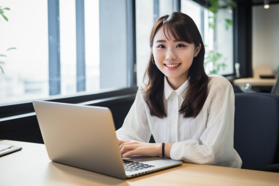 システム系の経験はなくてもOK♪●嬉しい土日祝休み！プライベートと両立できます●電話対応多め☆●社会保険・雇用保険完備●中心部エリアでアクセス良好♪●8時間勤務でがっつり収入ゲット！