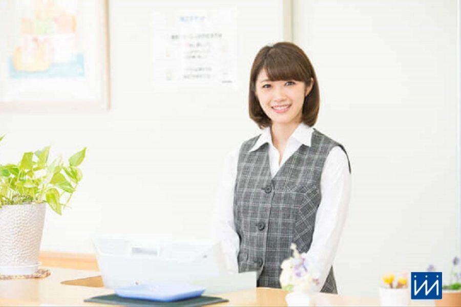 医療事務経験者必見！経験を活かすチャンス◆30～40代の女性活躍中☆彡◆高時給1,280円◆日祝休み＆土曜は嬉しい半日勤務◆お買い物にも便利な荒田エリア♪最寄り電停・バス停から徒歩1分の好立地